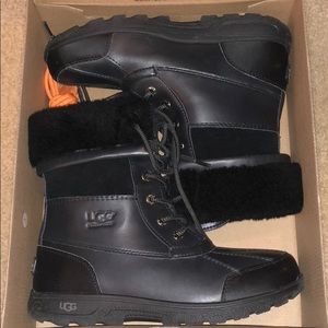 Ugg Waterproof Snowboots BIG kids butte II